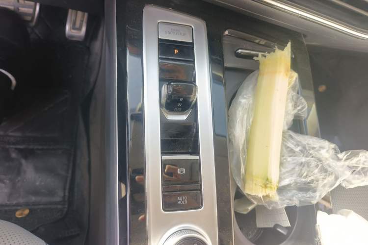 Used Volkswagen Tavendor 2023 380TSI All-Wheel Drive R-Line Journey Edition