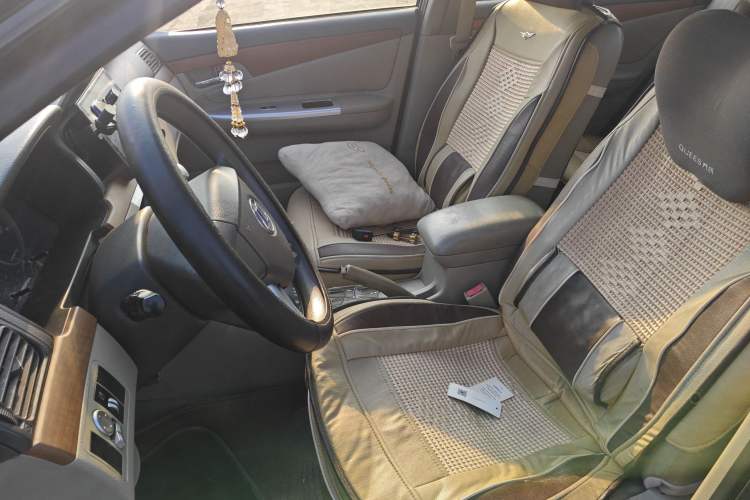 Used Lifan Auto 620 2010 Platinum Edition 1.5L Manual Premium Model