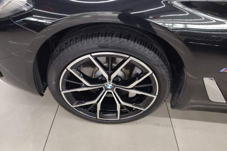 Used BMW 5 Series 2023 530Li Leading Model M Sport Package
