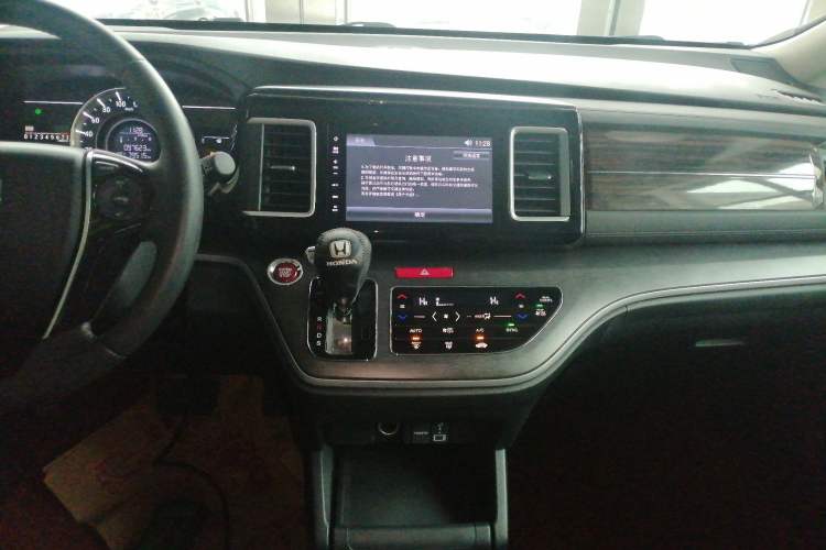 Used Honda Elysion 2016 2.4L Style Edition