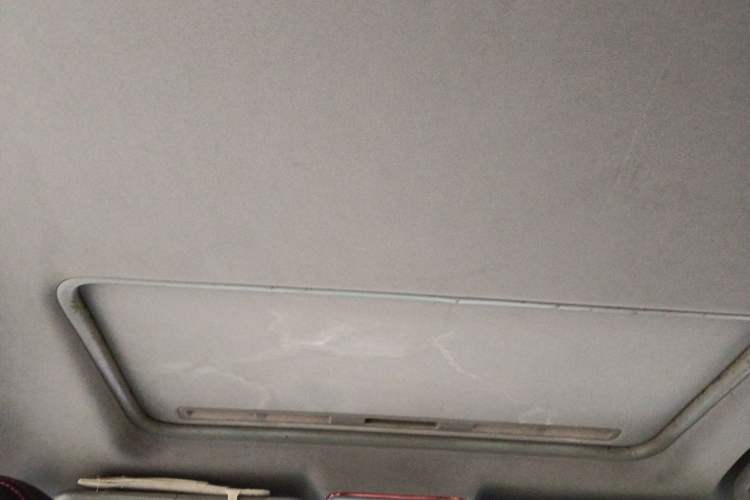 Used FORTHING Joyear X5 2013 1.6L Manual Luxury Model China IV Standard
