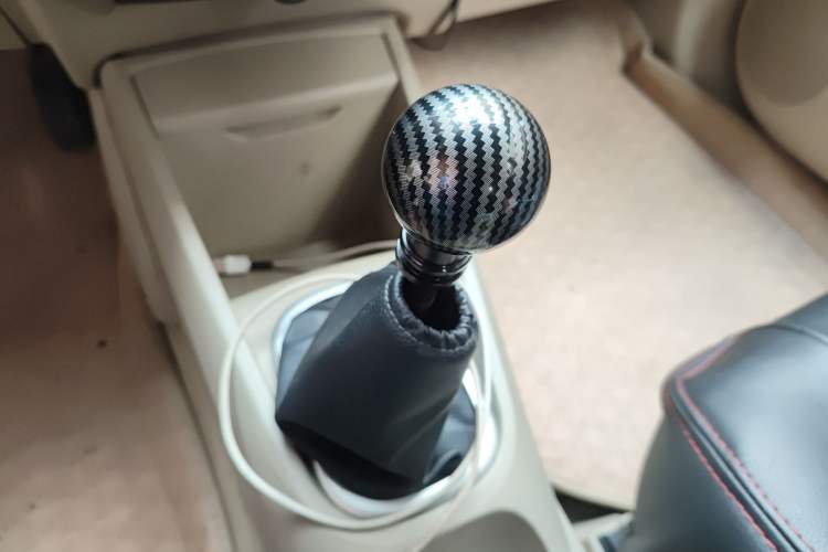 Used Venucia D50 2012 1.6L Manual Luxury Edition
