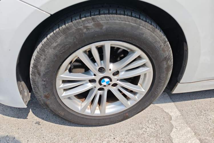 Used BMW 3 Series 2013 320Li Fashion Model
