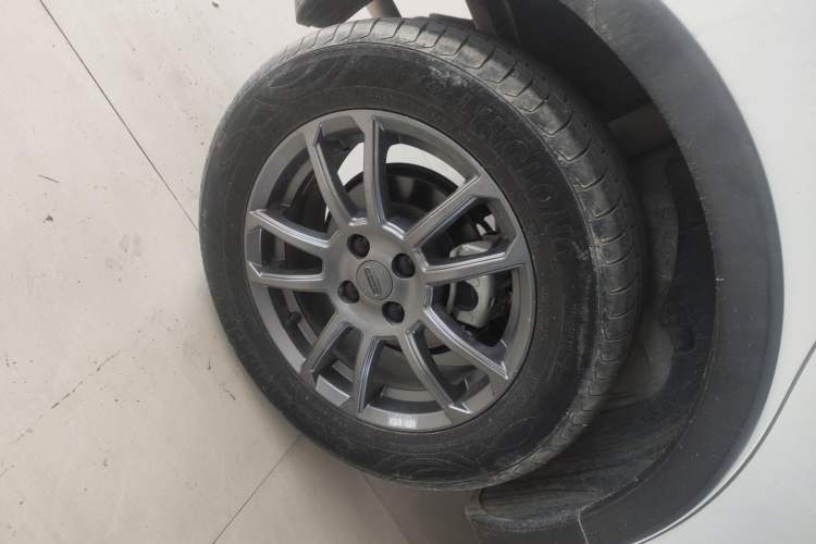 Used Geely Auto Vision X3 2021 PRO 1.5L CVT Deluxe Model
