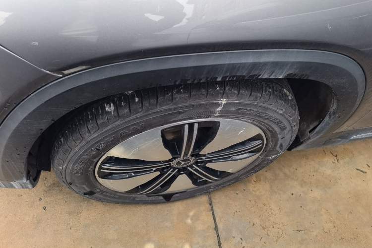 Used Mercedes-Benz EQB 2022 EQB 260 Left Front Wheel Hub