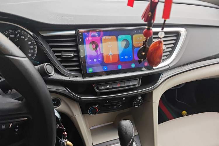 Used Buick GT 2016 15N Automatic Elite Edition Audio And AC Panel