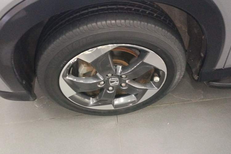 Used Honda Vezel 2017 1.8L CVT Front-Wheel Drive Pioneer Edition