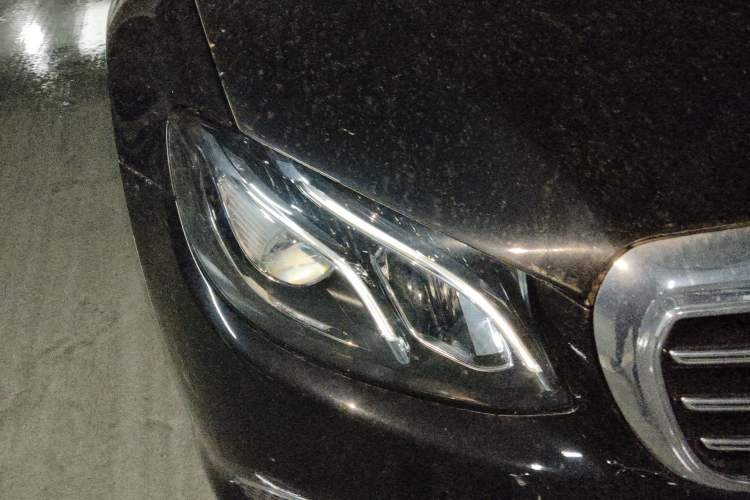 Used Mercedes-Benz E-Class 2020 Restyled E 300 L Exclusive Edition Right Front Headlight