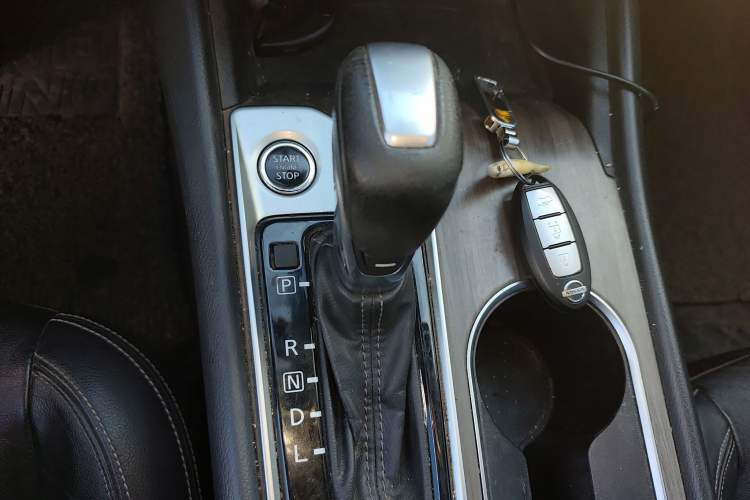 Used Nissan Teana 2021 2.0L XL Comfort Edition Gear Lever