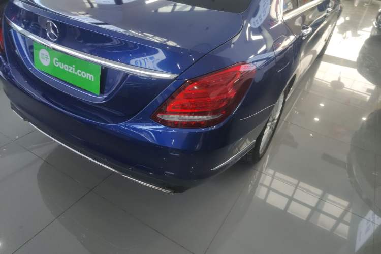 Used Mercedes-Benz C-Class 2015 Facelift C 180 L