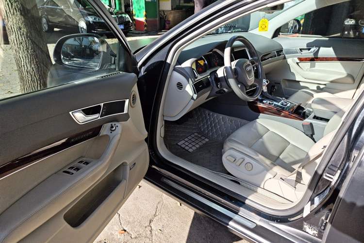 Used Audi A6L 2011 2.8 FSI Luxury Model
