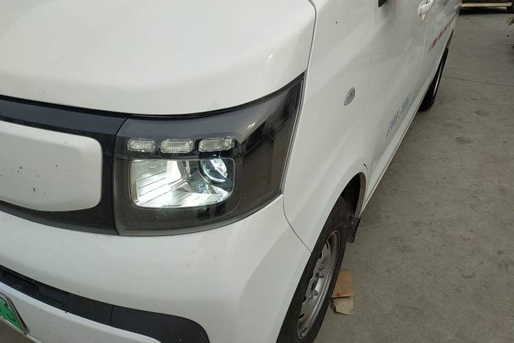 Used CHANGAN KAICHENG Ruixing EM80 2025 Model Commercial Version Standard 2-Seater 300 km Liftgate Left Front Headlight