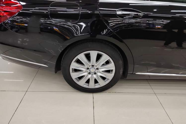 Used Mercedes-Benz S-Class 2014 S 320 L Business Model