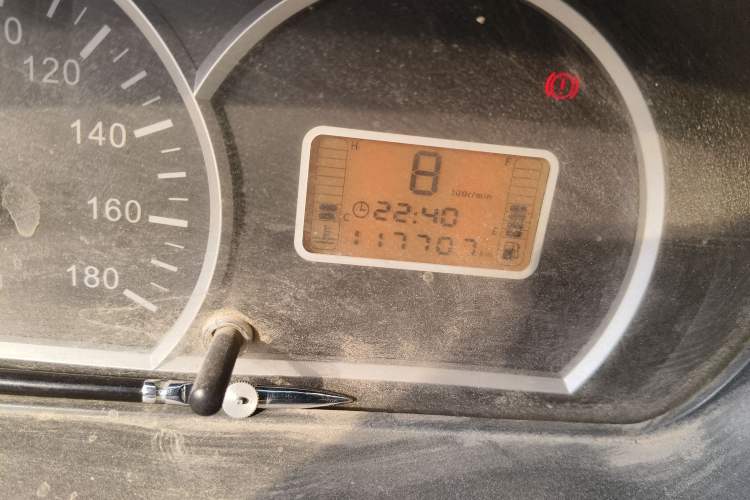 Used BAIC Weiwang 306 2013 1.2L Value Edition Basic 7-Seater A12 China IV Standard Odometer Close Up