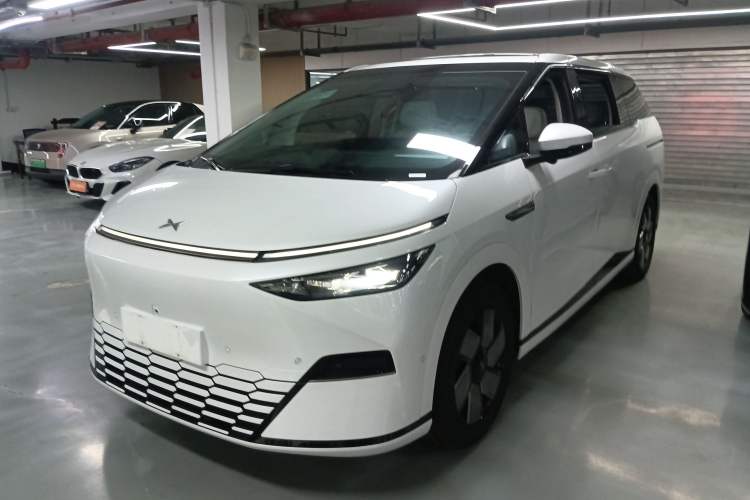 Used XPeng X9 2024 702 Ultra-Long Range Max