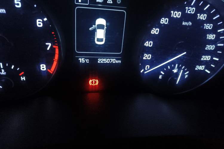 Used Hyundai Elantra (6th Generation / Lingdong) 2016 1.6L Automatic ZhiXuan – Elite Version
