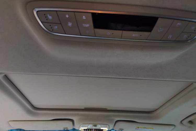 Used Buick GL8 2020 Avenir Avia Six-Seat Deluxe Edition