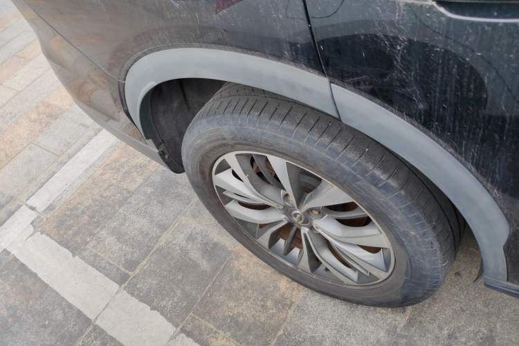 Used GAC Trumpchi GS8 2017 320T Two-Wheel Drive Luxury Smart Connectivity Version (7 Seats)