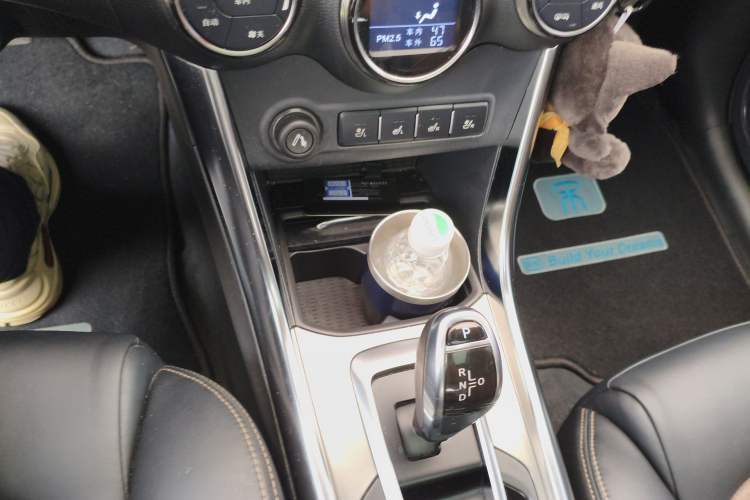 Used BYD Song New Energy 2017 Song EV300 Prestige Model Gear Lever