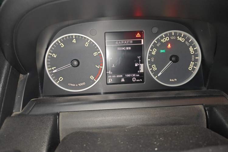 Used Land Rover Range Sport 2012 5.0 NA V8 HSE Odometer Close Up