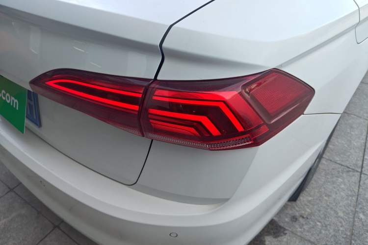 Used Volkswagen Bora 2019 Revised Version 1.5L Automatic Fashionable Style China VI Right Rear Taillight