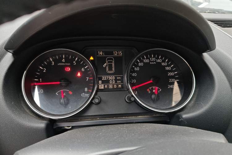 Used Nissan Qashqai 2011 2.0 XV Lea CVT 2WD
