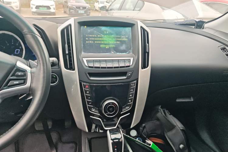 Used Luxgen U6 SUV 2017 1.8T Fashion-Upgraded Model
