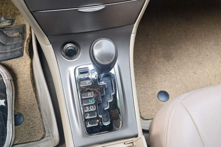 Used Toyota Corolla EX 2013 1.6L Automatic Excellence Edition Gear Lever