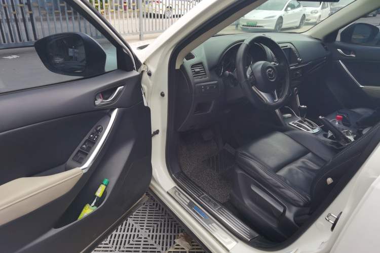 Used Mazda CX-5 2013 2.0L Automatic Two-Wheel Drive Comfort Version Driver Seat