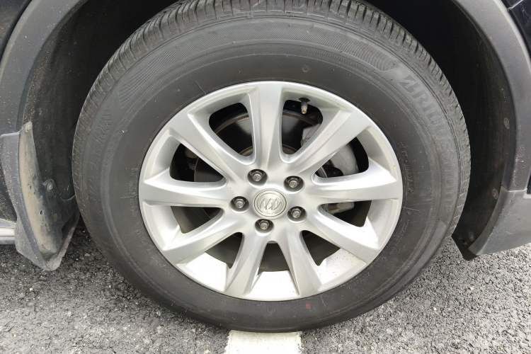 Used Buick Envision 2021 532T Two-Wheel-Drive Elite Version Right Front Wheel Hub