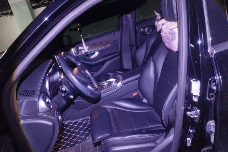 Used Mercedes-Benz GLC 2017 GLC 300 4MATIC Sport Edition Left Front Seat