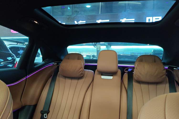 Used Mercedes-Benz E-Class 2025 E 300 L Luxury Model Headliner