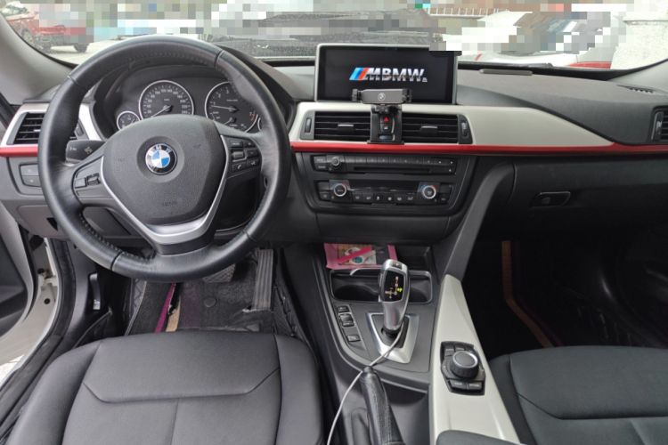 Used BMW 3 Series GT 2016 320i Fashion Model Center Console