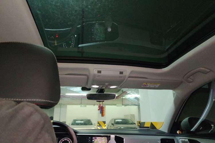 Used Volkswagen Tayron 2022 280TSI Two-Wheel Drive Luxury Smart Connectivity Version