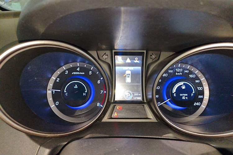 Used CHANGAN CS75 2014 1.8T Automatic Prestige Model China IV Standard
