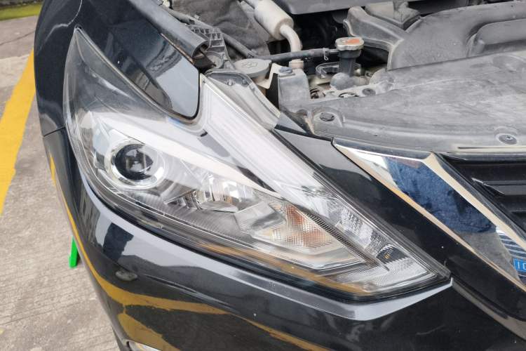 Used Nissan Teana 2016 2.0L XL Comfort Edition Right Front Headlight