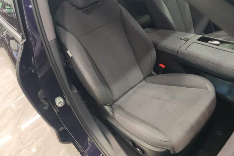 Used VOYAH PASSION 2024 PHEV Four-Wheel Drive Ultra-Long Range Flagship Model