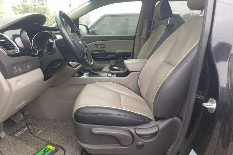 Used Kia Carnival 2015 2.2T Luxury Edition China IV Left Front Seat
