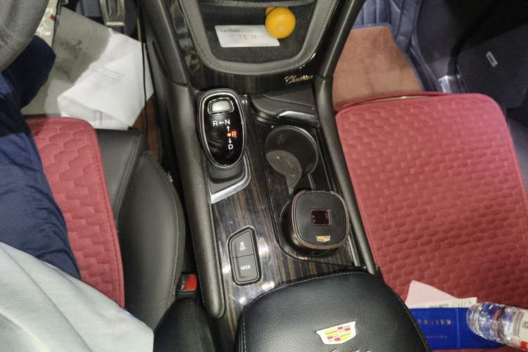 Used Cadillac XT5 2017 Anniversary Edition 25T Luxury Model