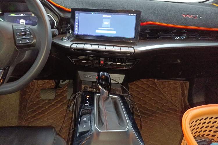 Used MG 5 2021 Revised Version 180 DVVT CVT Youth Luxury Edition
