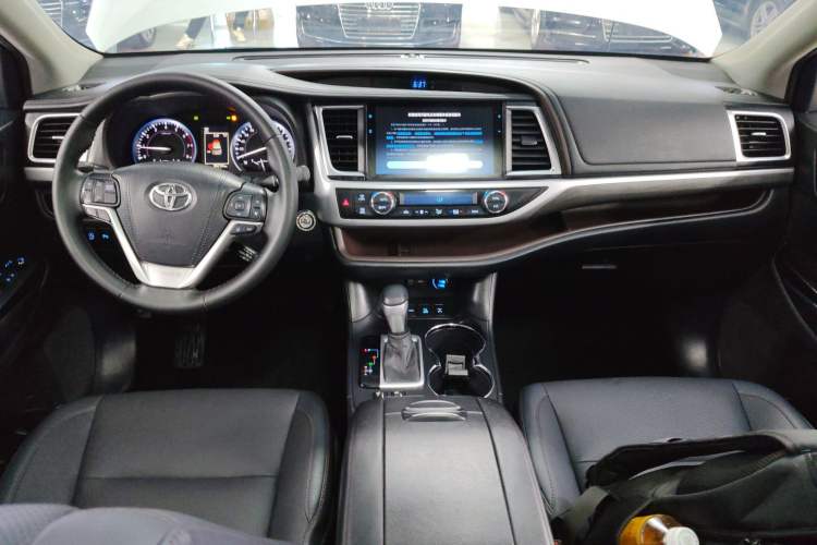 Used Toyota Highlander 2021 2.0T Four-Wheel Drive Prestige Version 7 Seats
