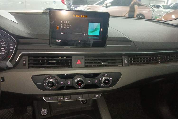 Used Audi A4L 2018 30th Anniversary Edition 40 TFSI Trendy Model Audio And AC Panel