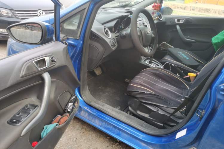 Used Ford Fiesta 2013 Hatchback 1.5L Automatic Fashion Edition
