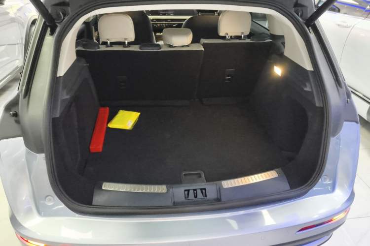 Used Lincoln Corsair 2023 2.0T Two-Wheel Drive Luxury Edition Trunk