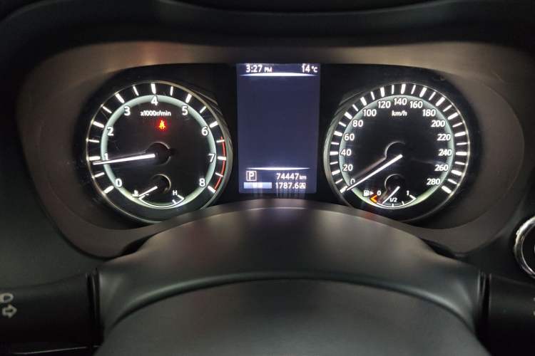 Used Infiniti Q50L 2018 2.0T Enjoyment Version China VI Standard