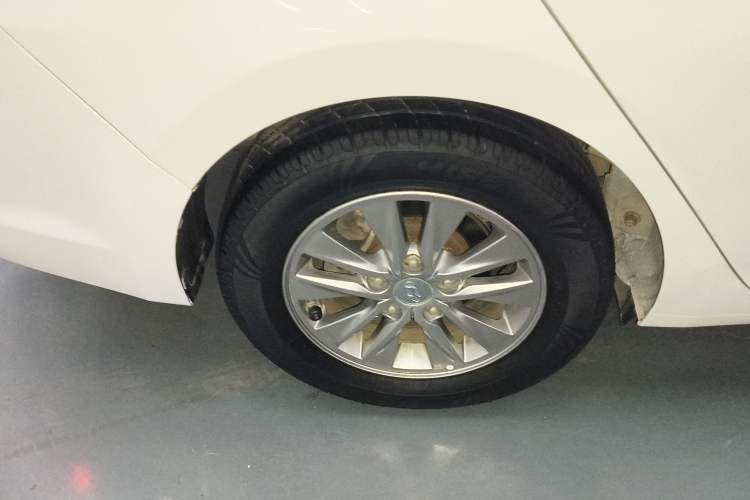 Used Hyundai Celesta 2017 1.6L Automatic Enjoyment Version GLS
