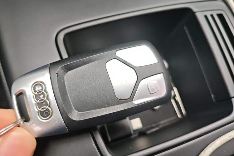 Used Audi A4L 2020 40 TFSI Fashion Dynamic Model Vehicle Key