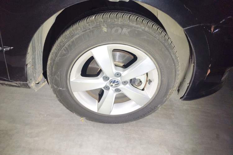 Used Volkswagen Lavida 2013 Revised Classic 1.6L Manual Fashion Edition
