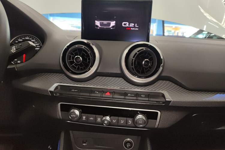 Used Audi Q2L 2022 35 TFSI Fashion Dynamic Model Audio And AC Panel