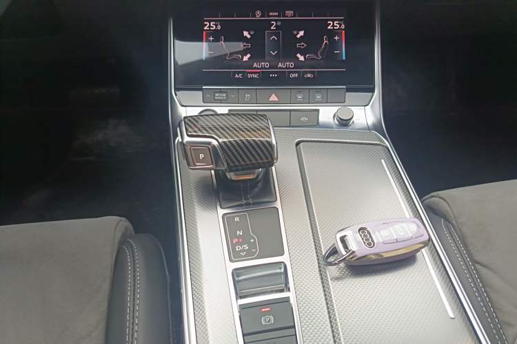 Used Audi A6L 2022 40 TFSI Luxury Dynamic Model
